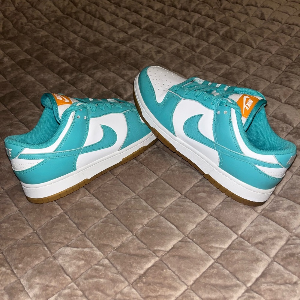 NWOT Nike Dunk sneakers